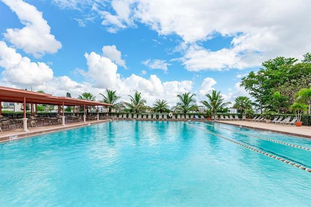 390 Fanshaw, Boca Raton, FL 33434