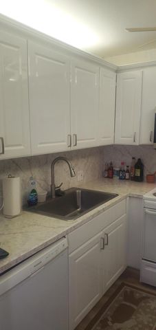 390 Fanshaw, Boca Raton, FL 33434