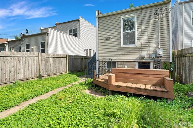 4333 Norfolk Avenue, St Louis, MO 63110