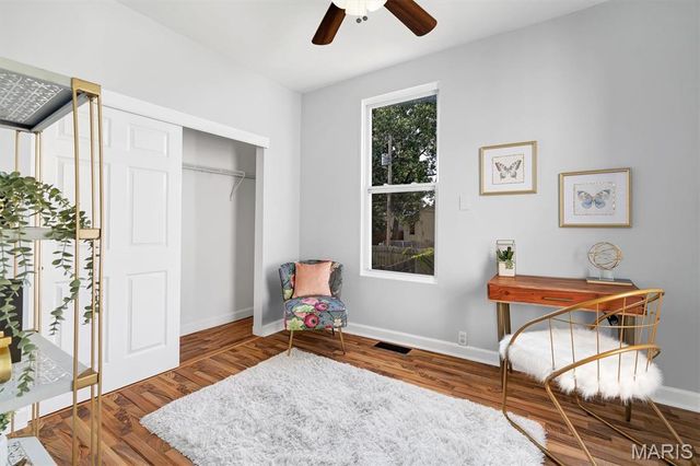 4333 Norfolk Avenue, St Louis, MO 63110