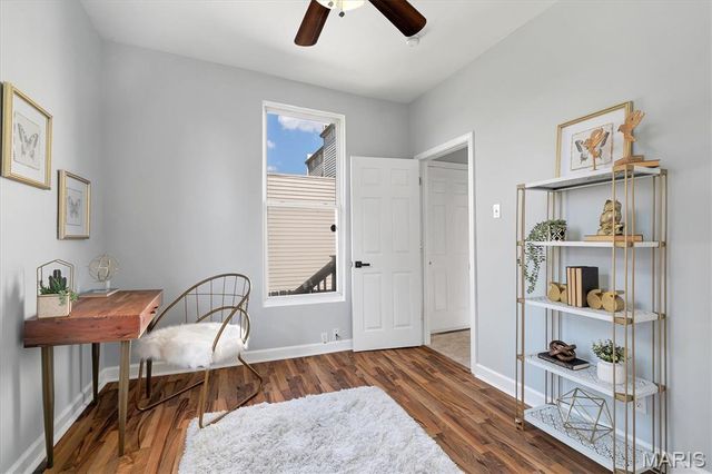 4333 Norfolk Avenue, St Louis, MO 63110