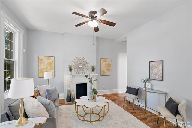 4333 Norfolk Avenue, St Louis, MO 63110