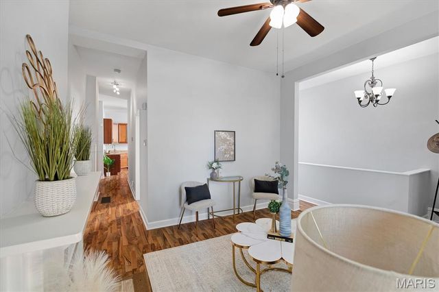 4333 Norfolk Avenue, St Louis, MO 63110