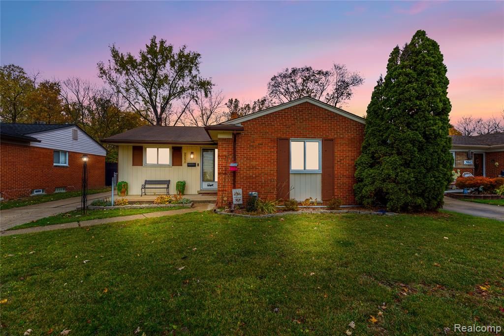 29854 Malvern Street, Westland, MI 48185
