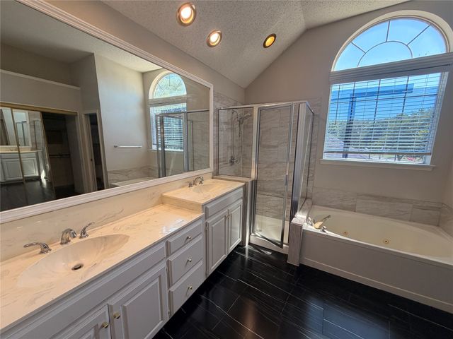 342 Arbor Court, Euless, TX 76039