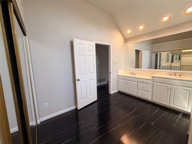 342 Arbor Court, Euless, TX 76039