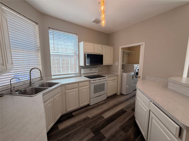 342 Arbor Court, Euless, TX 76039