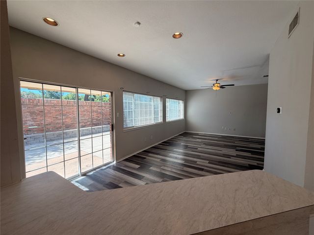 342 Arbor Court, Euless, TX 76039