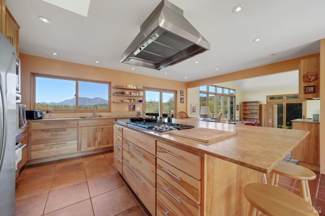 5809 Sharp Rd, Calistoga, CA 94515