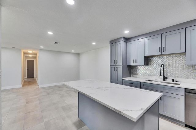 1025 APOLLO BEACH BOULEVARD 1, Apollo Beach, FL 33572