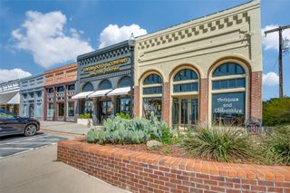 115 S Jefferson Street, Pilot Point, TX 76258