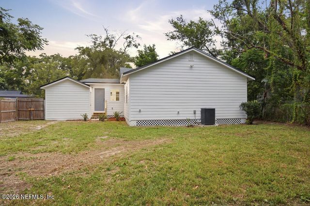 4744 BOXWOOD Road, Jacksonville, FL 32210