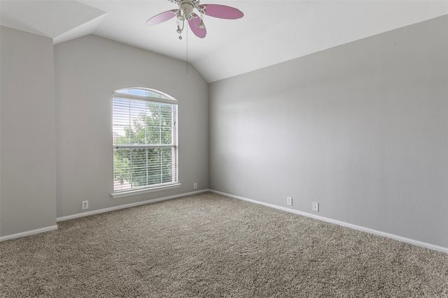 10513 Donnis Drive, Fort Worth, TX 76244