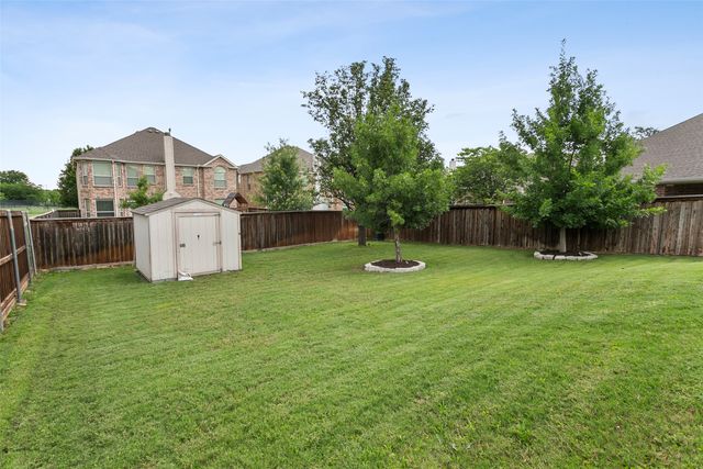 10513 Donnis Drive, Fort Worth, TX 76244