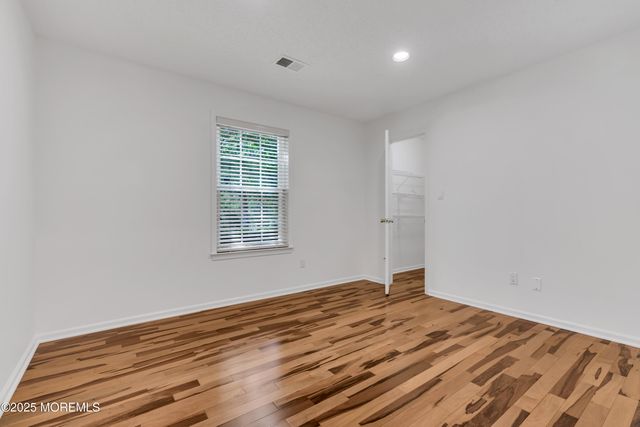 32 Frontier Way, Tinton Falls, NJ 07753