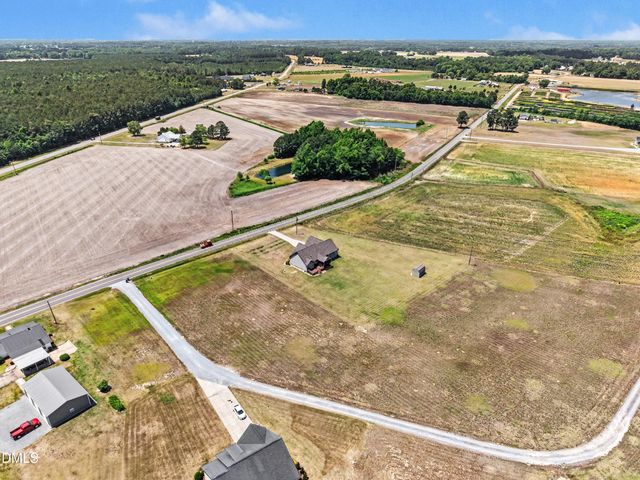3587 Hannah Creek Road, Benson, NC 27504