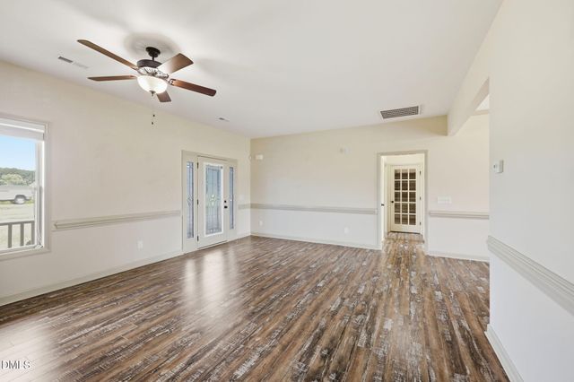 3587 Hannah Creek Road, Benson, NC 27504