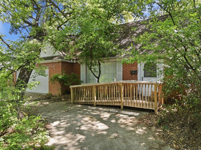 3237 Preston Hollow Road, Fort Worth, TX 76109