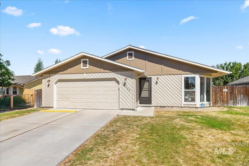 10880 W Albany St, Boise, ID 83713