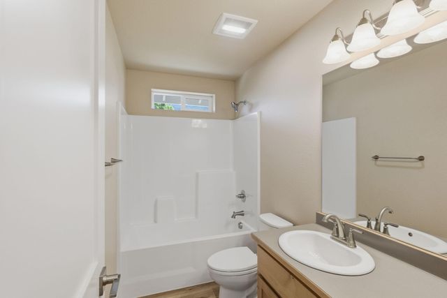 1037 SE Briannas Way, Grants Pass, OR 97527