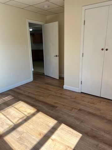 131 Essex Street 24, Salem, MA 01970