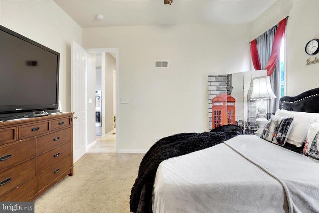 58 SILVER CIRCLE, Mechanicsburg, PA 17050