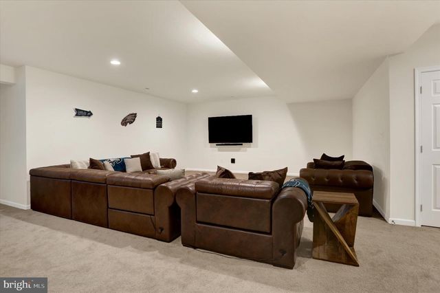 58 SILVER CIRCLE, Mechanicsburg, PA 17050