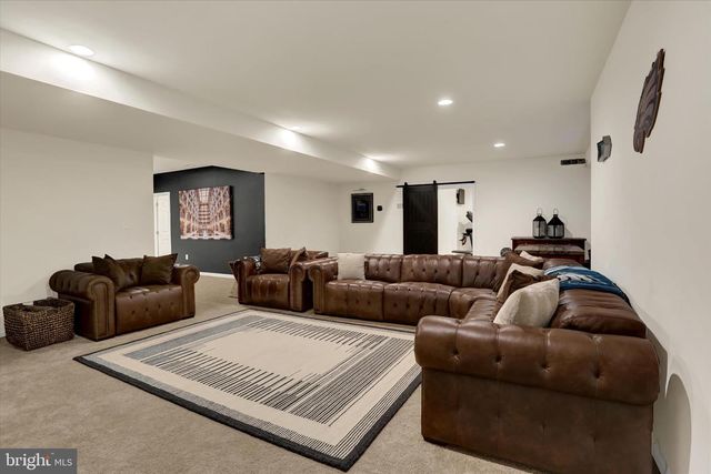 58 SILVER CIRCLE, Mechanicsburg, PA 17050