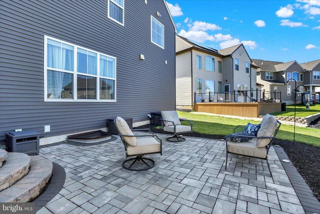 58 SILVER CIRCLE, Mechanicsburg, PA 17050