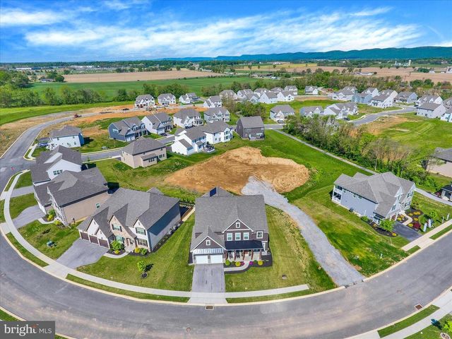 58 SILVER CIRCLE, Mechanicsburg, PA 17050