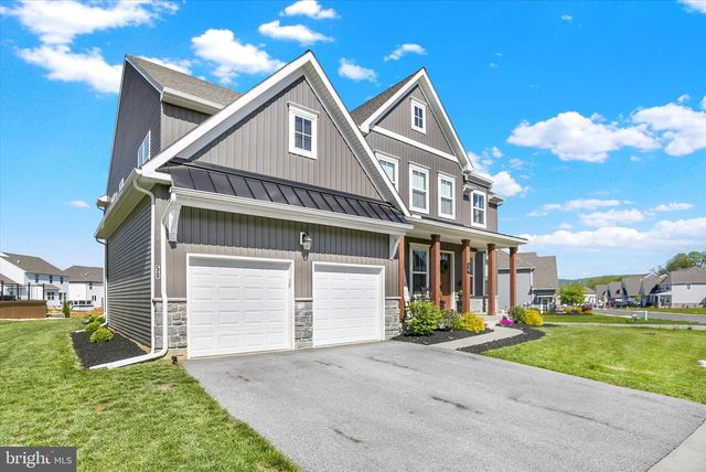 58 SILVER CIRCLE, Mechanicsburg, PA 17050