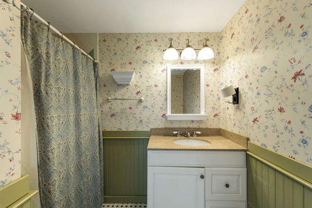 105 Waukewan Street, Meredith, NH 03253