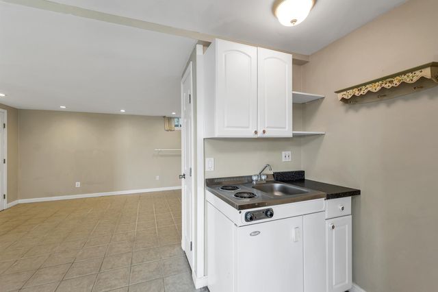 105 Waukewan Street, Meredith, NH 03253