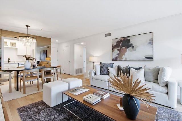 1616 Circa Del Lago C212, San Marcos, CA 92078