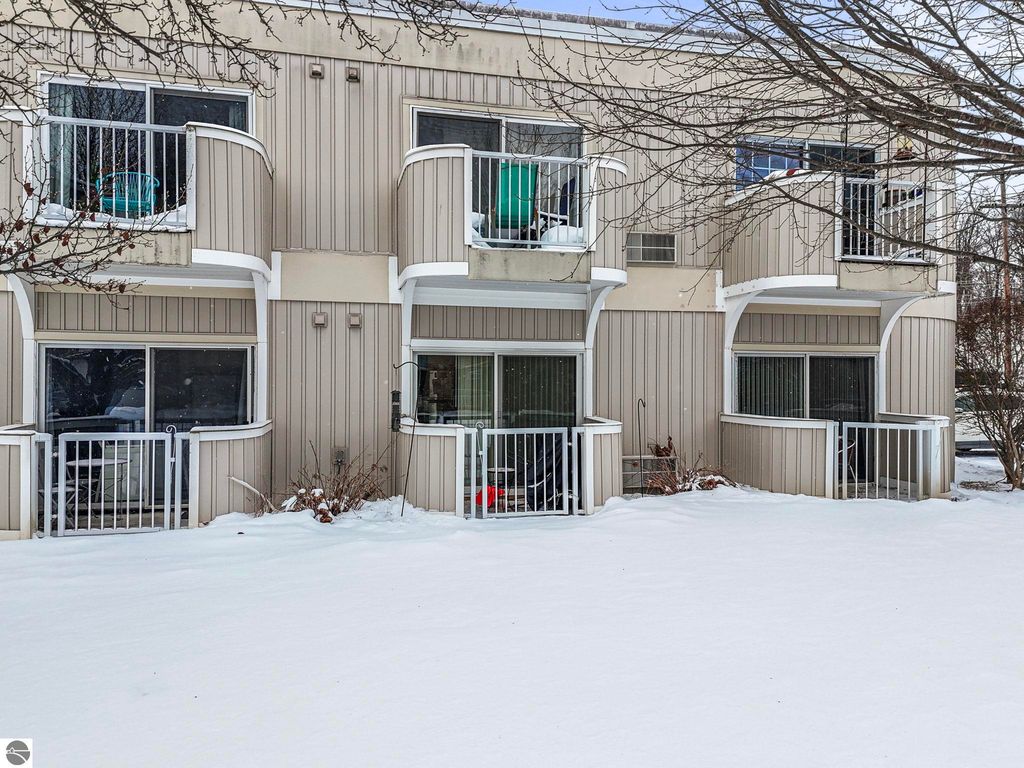 Image 18 of property listing at 124 Beech Street, Traverse City, MI 49684