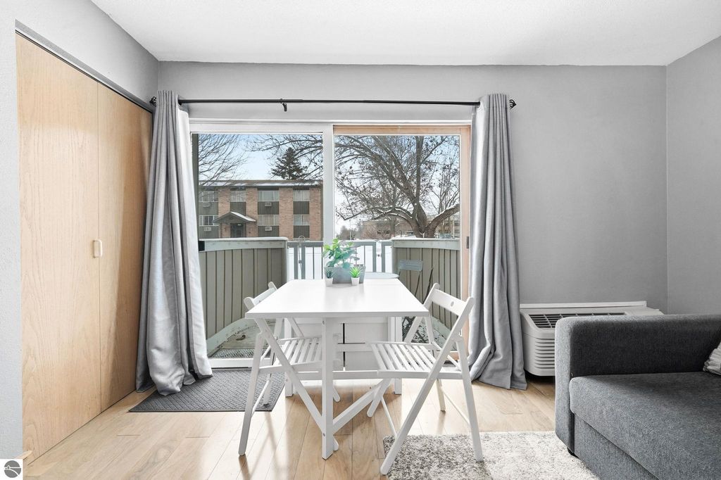 Image 6 of property listing at 124 Beech Street, Traverse City, MI 49684