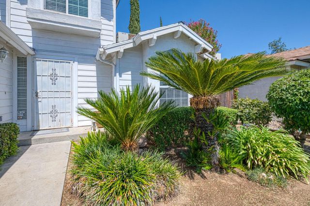 1276 E Bedford Avenue, Fresno, CA 93720