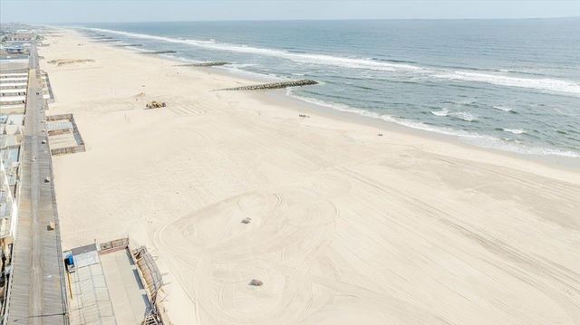2000 Ocean Boulevard, Atlantic Beach, NY 11509
