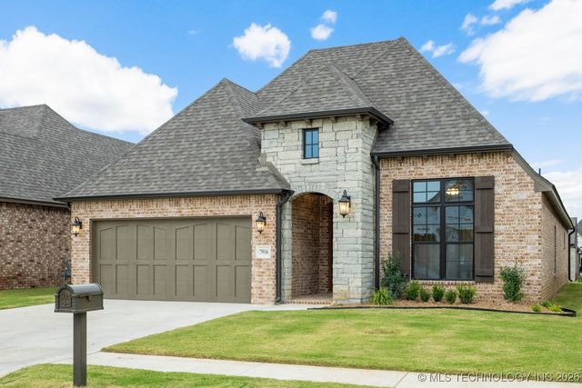 7916 N 146th East Avenue, Owasso, OK 74055