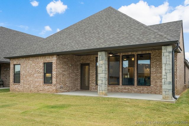 7916 N 146th East Avenue, Owasso, OK 74055
