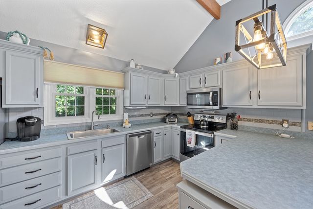 124 Ashley Lane 12-4, Middleboro, MA 02346