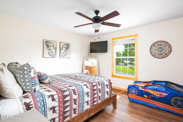 3135 Laurelwood Lane, Sevierville, TN 37862