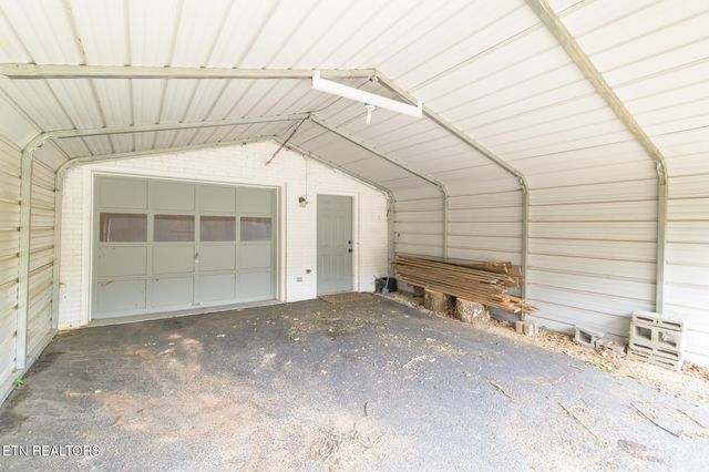 3135 Laurelwood Lane, Sevierville, TN 37862