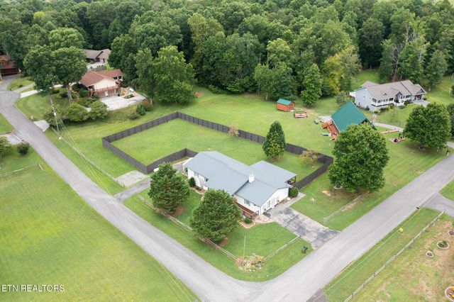 3135 Laurelwood Lane, Sevierville, TN 37862