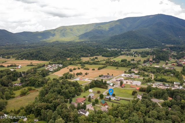 3135 Laurelwood Lane, Sevierville, TN 37862