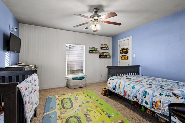 115 D Street, Whitesboro, TX 76273