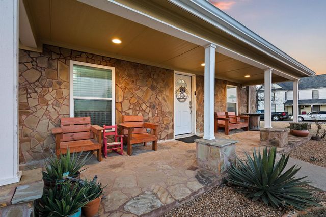 115 D Street, Whitesboro, TX 76273