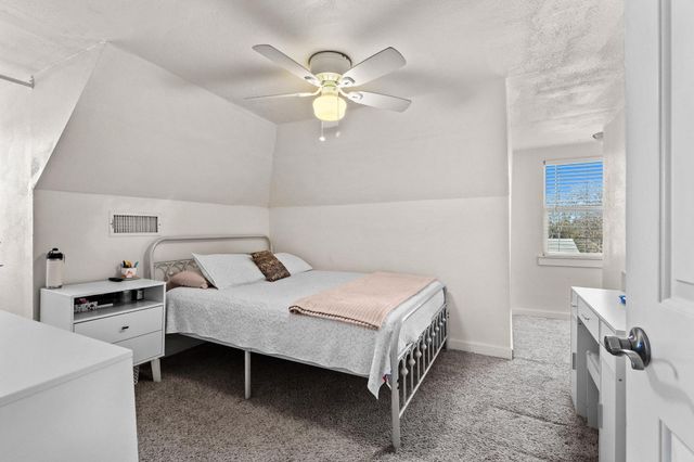 115 D Street, Whitesboro, TX 76273