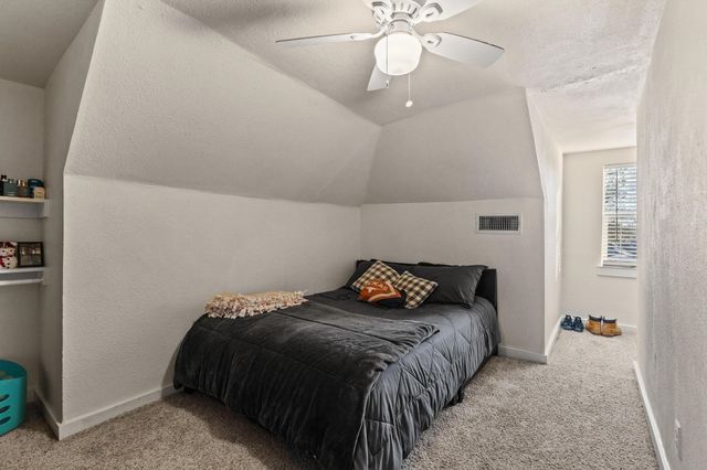 115 D Street, Whitesboro, TX 76273