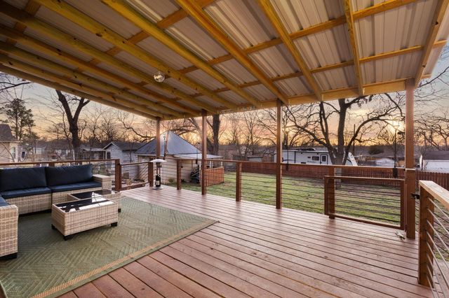 115 D Street, Whitesboro, TX 76273